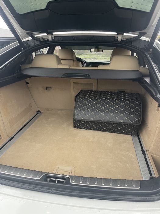 Авто БМВ-х6.