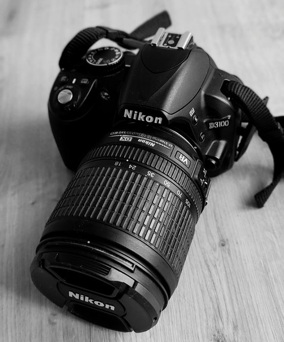 Nikon D3100 obiektyw 18-105