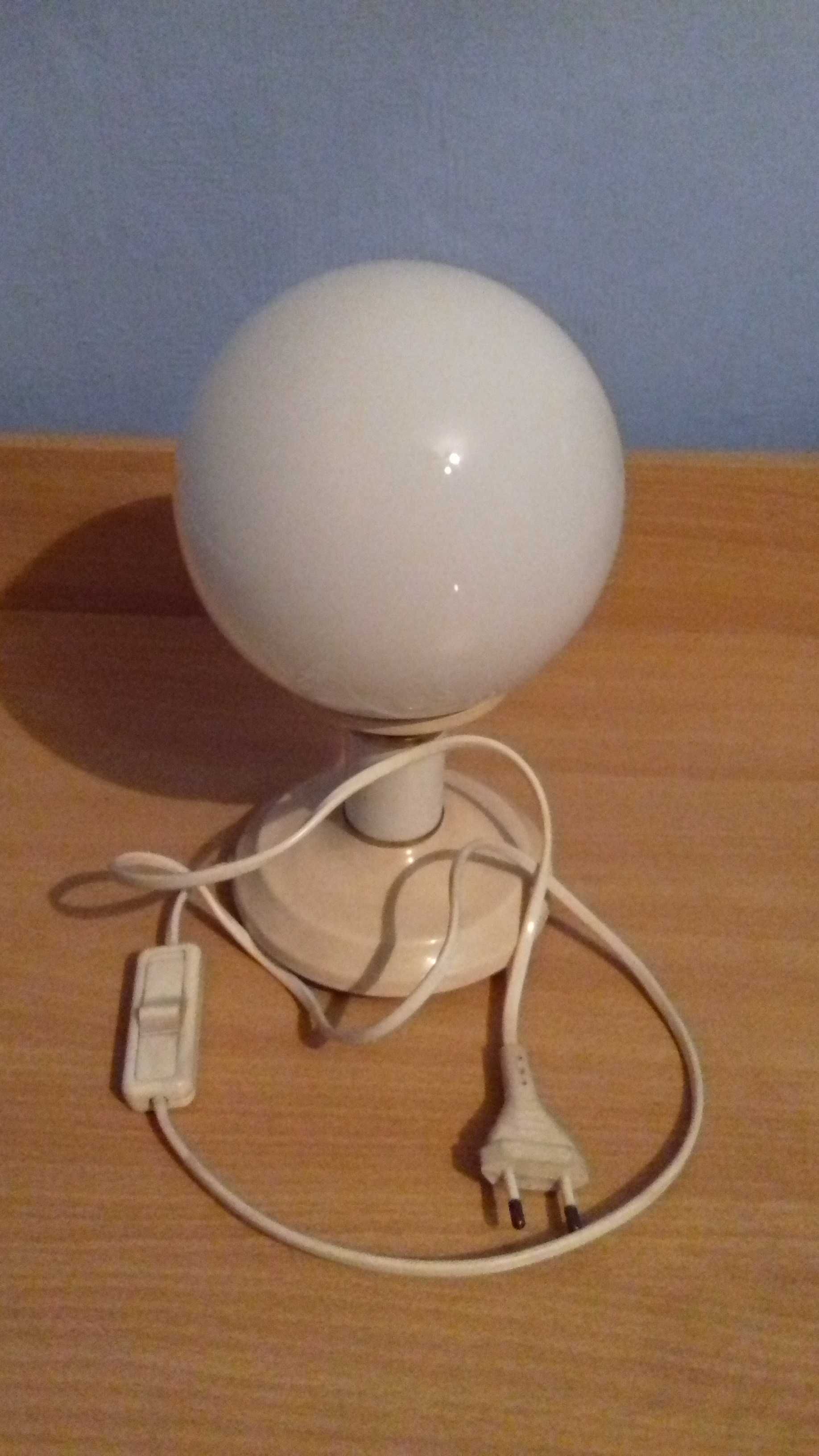 Lampka, typ kula