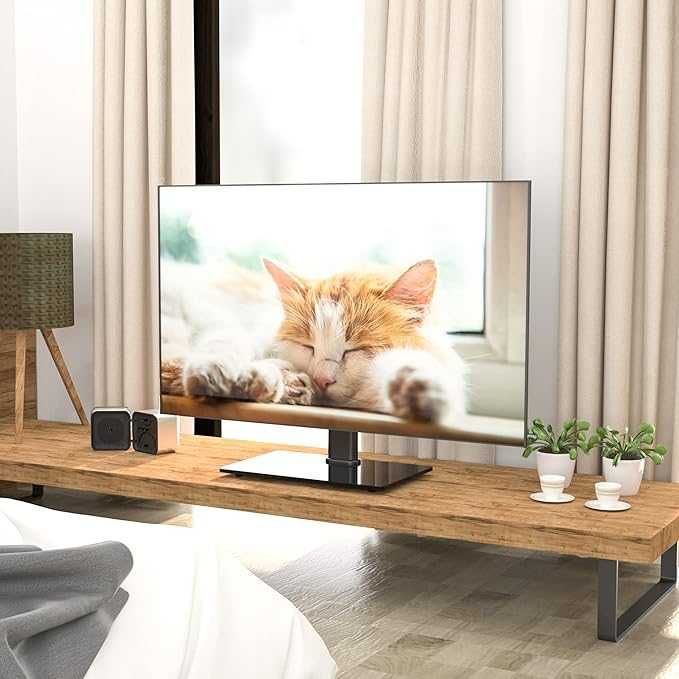 Uniwersalny stojak pod telewizor