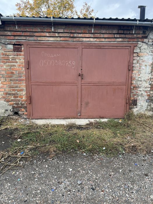 Продам гараж в районе хлебзавода. Смотровая яма, погреб.