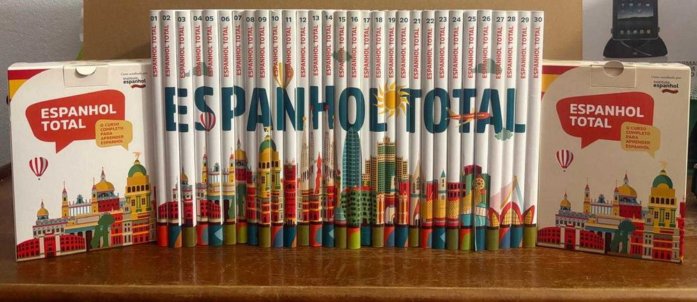 Curso Espanhol Total (30 livros, 30 DVD's e 30 CD's)