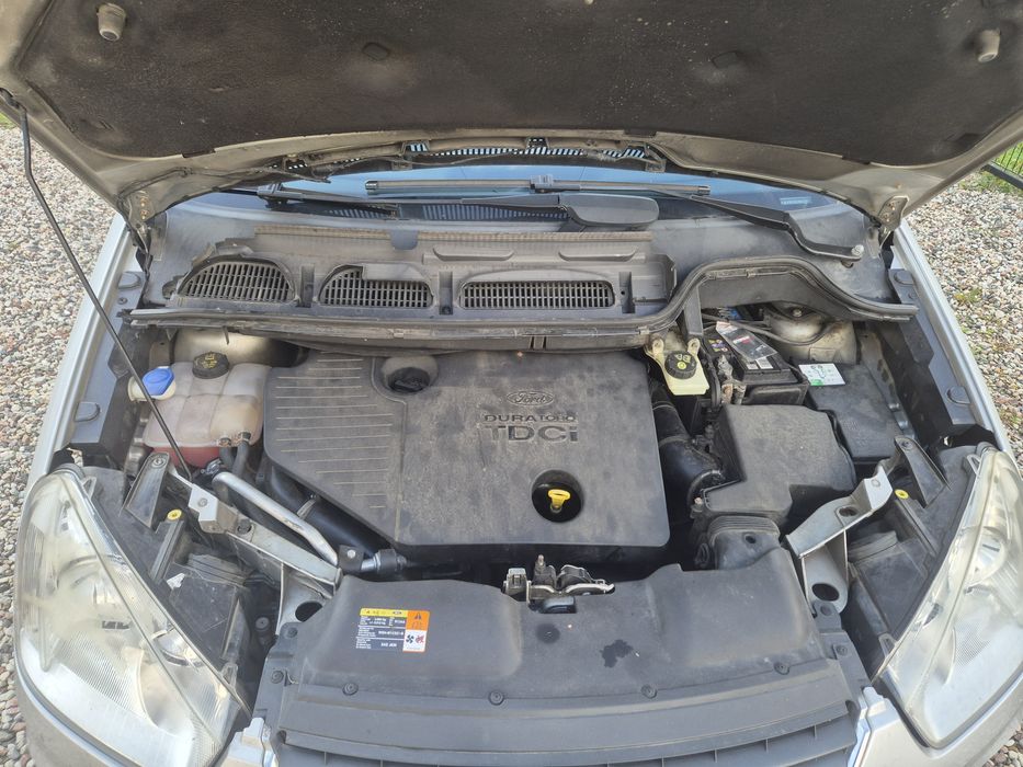 Sprzedam Forda C-Max 1.8 TDCi (2008 r.) – uszkodzony silnik