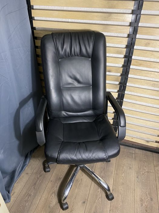 Продам Кресло офисное  геймерское игровое компьютерное