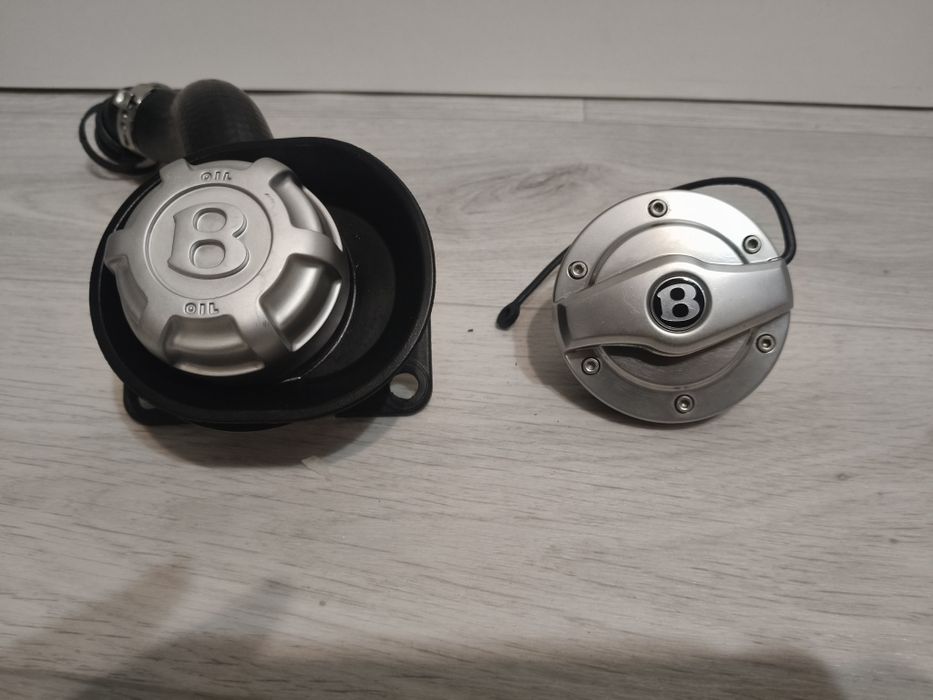 Кришка бака Bentley Bentayga