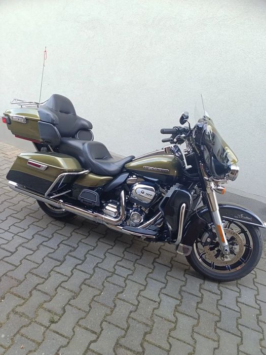 Harley-Davidson FLHS Electra Glide Niespotykany model HLHTK ultra limited