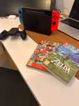 Vendo Nintendo Switch v.2 com Zelda e Mario