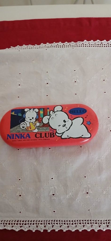 Estojo de lata Ninka Club