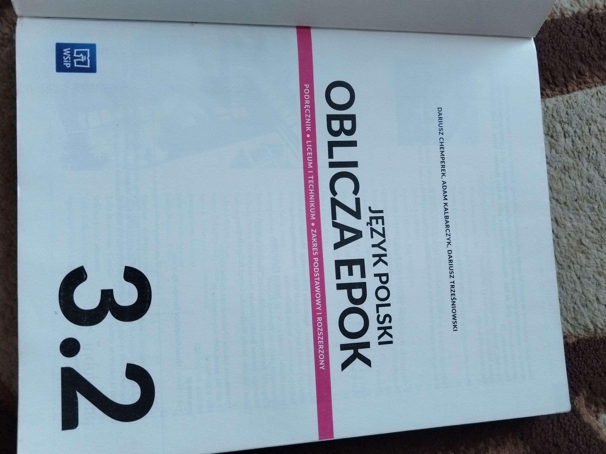 Podręczniki Oblicza epok 3.1 i 3.2.