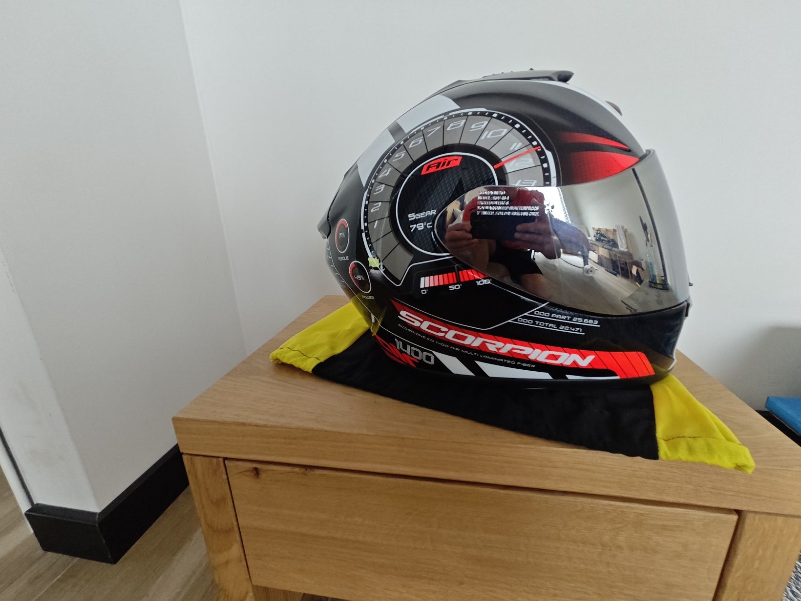 Kask Scorpion exo1400