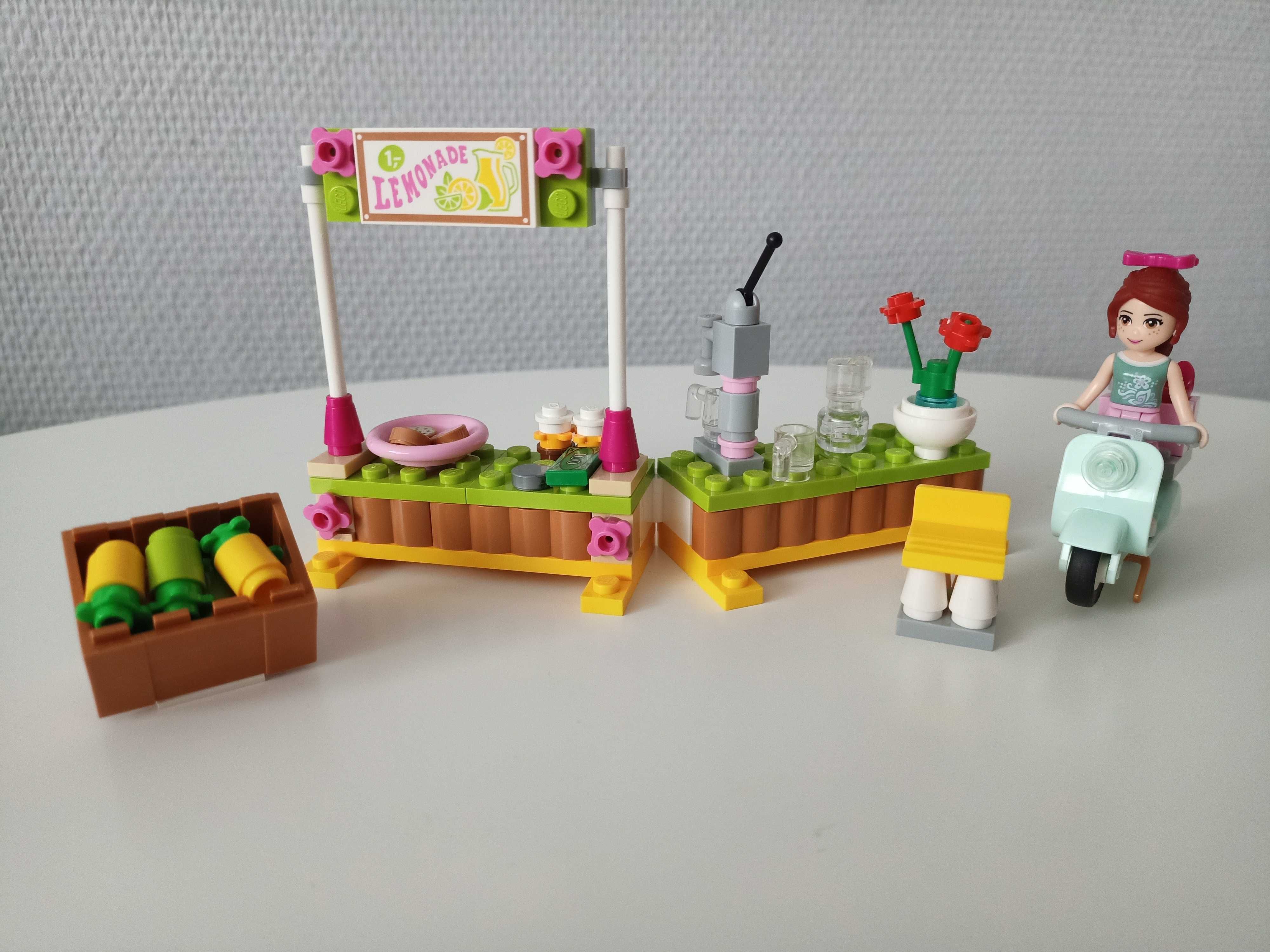 Klocki LEGO Friends Stoisko z napojami 41035