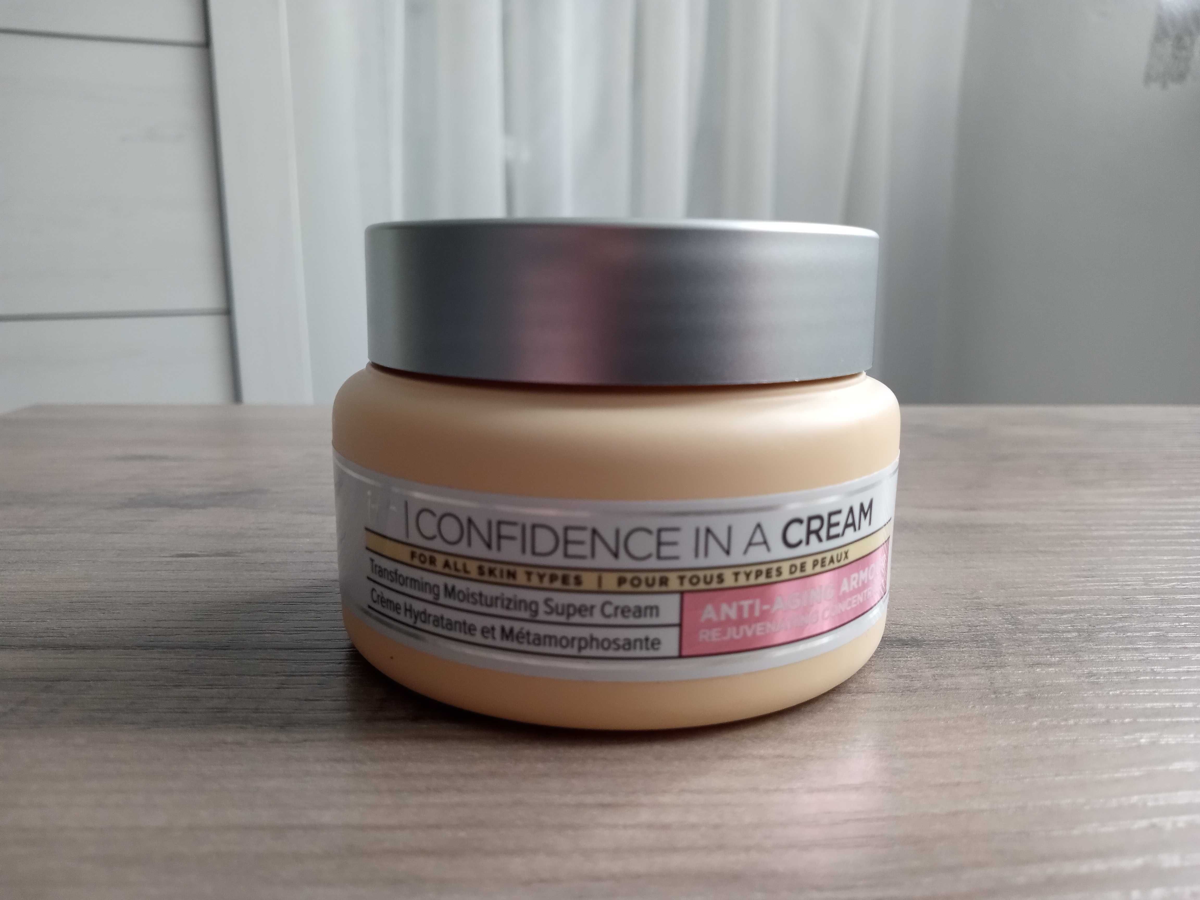 It Cosmetics - Confidence in a Cream Moisturizer 60ml krem do twarzy