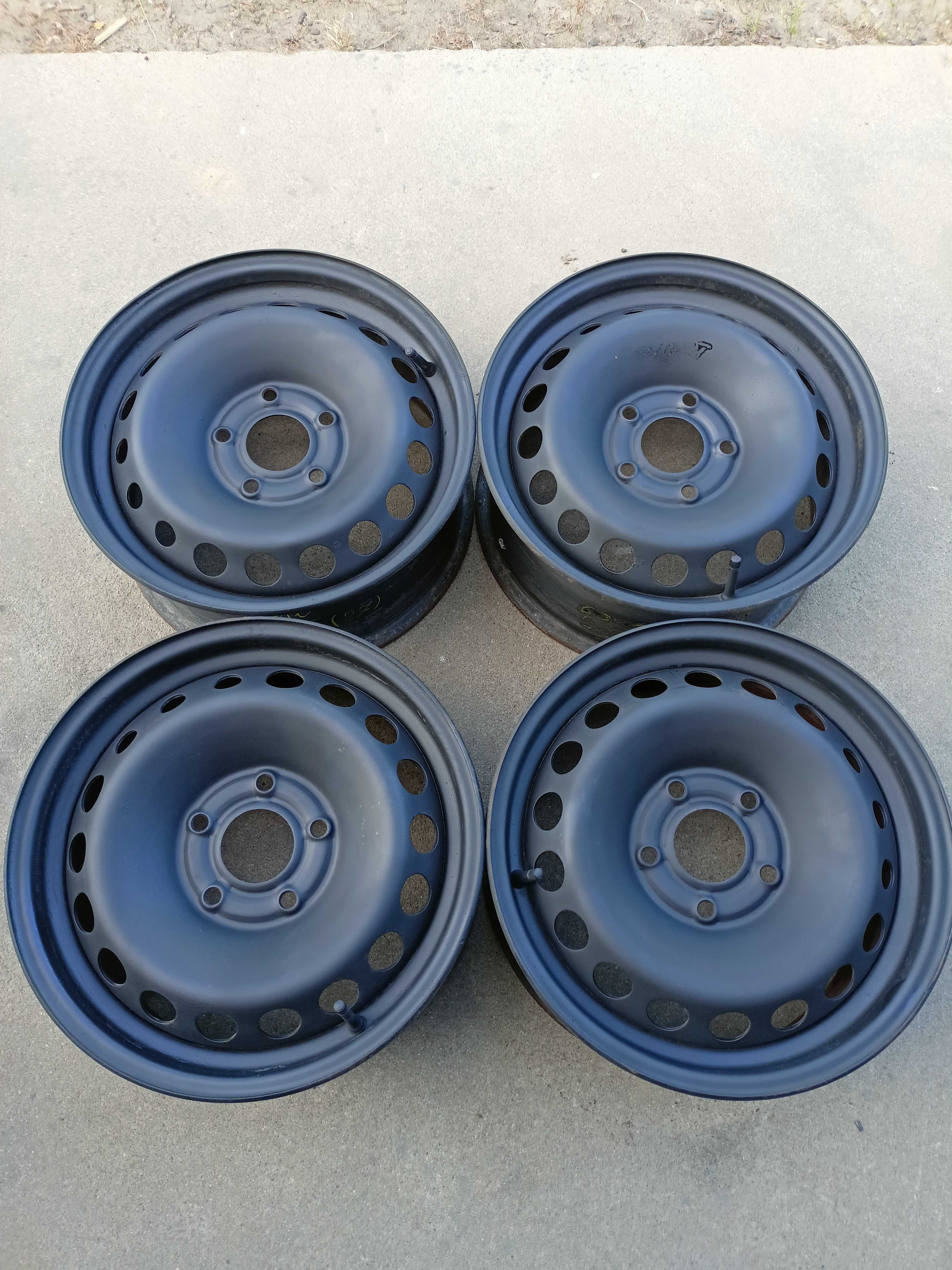 27 felgi stalowe 15  renault  megane 5x114,3 ET47
