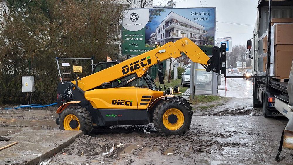 Ładowarka teleskopowa obrotowe i proste Wynajem .