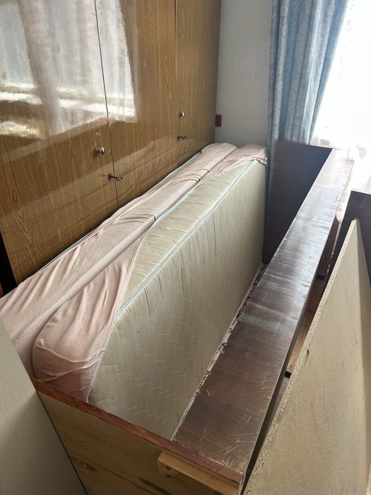 продам кроваті  б/у з матрасами