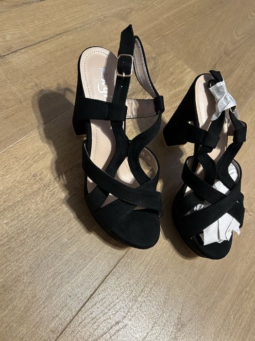 Cudne buciki dla Kopciuszka