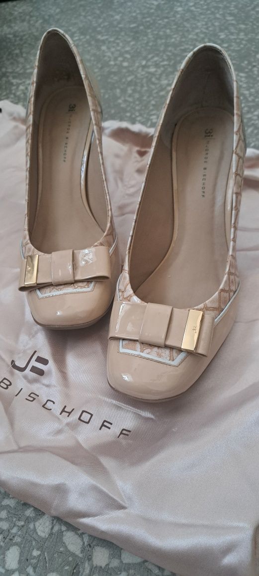 Buty damskie lakierki