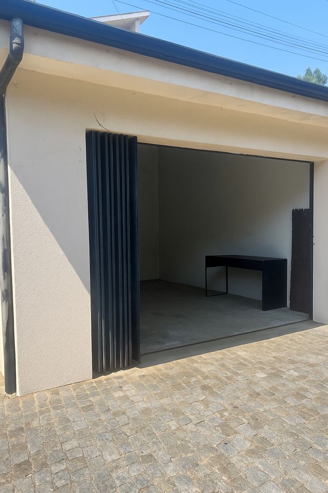 Arrenda-se lugar de garagem