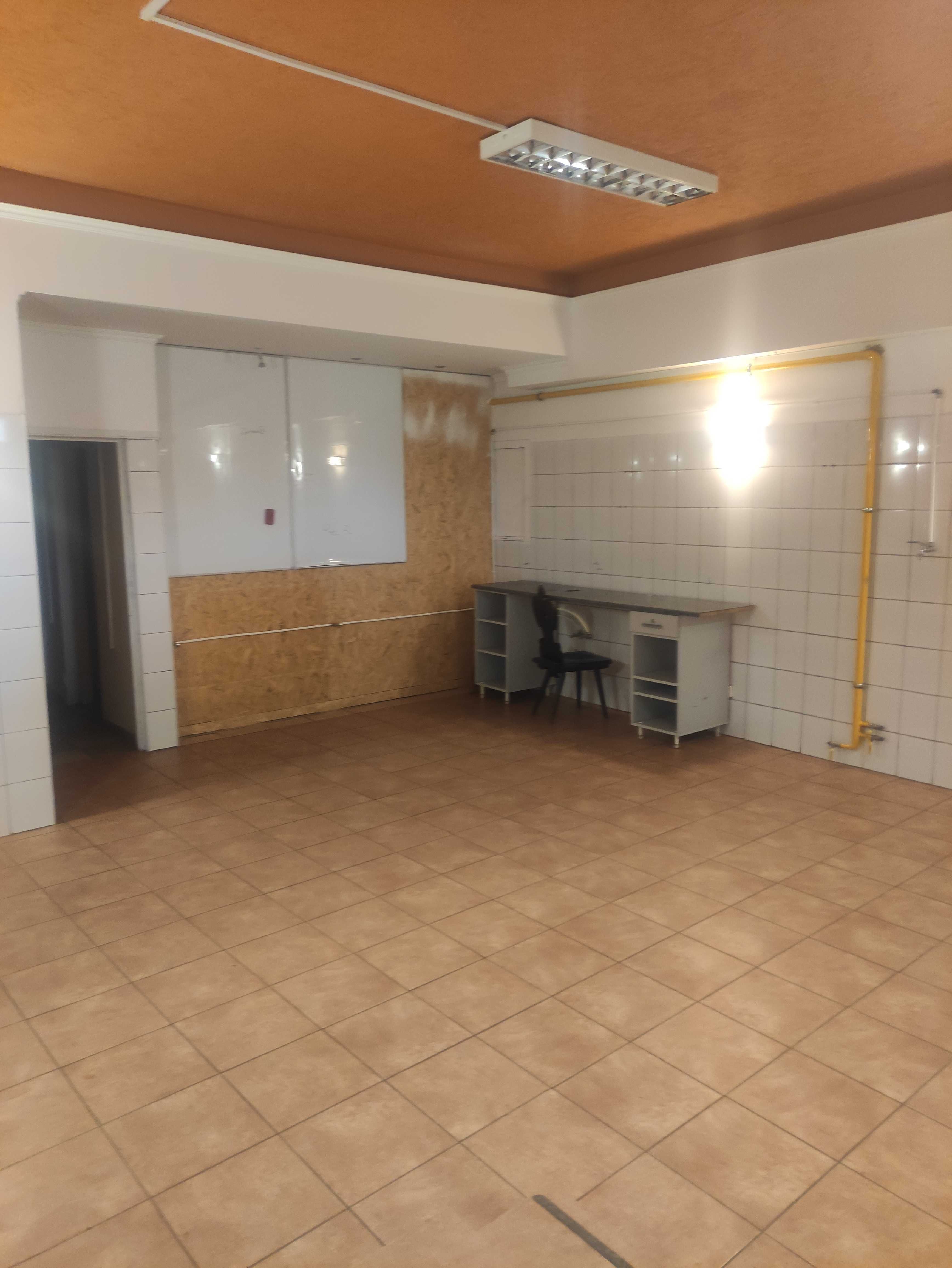 Lokal 130 m2 do wynajęcia w centrum Michałowic