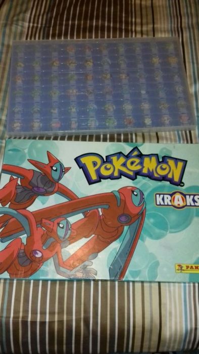 Vendo caderneta Pokémon Kraks