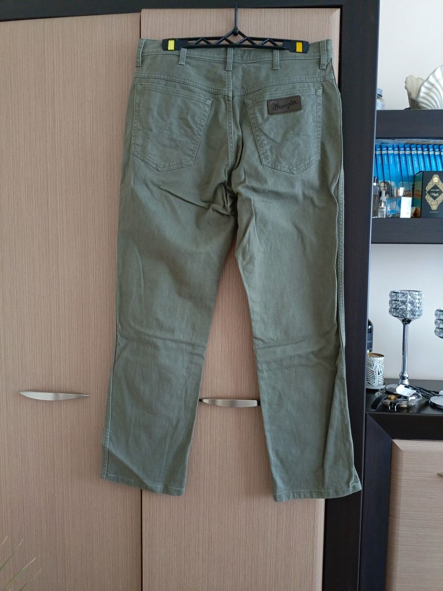 Męskie spodnie Wrangler Brushed Texas (zielone, W34 L30) - stan idealn