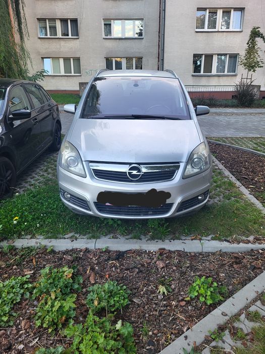Super stan! Opel zafira 7 osobowa