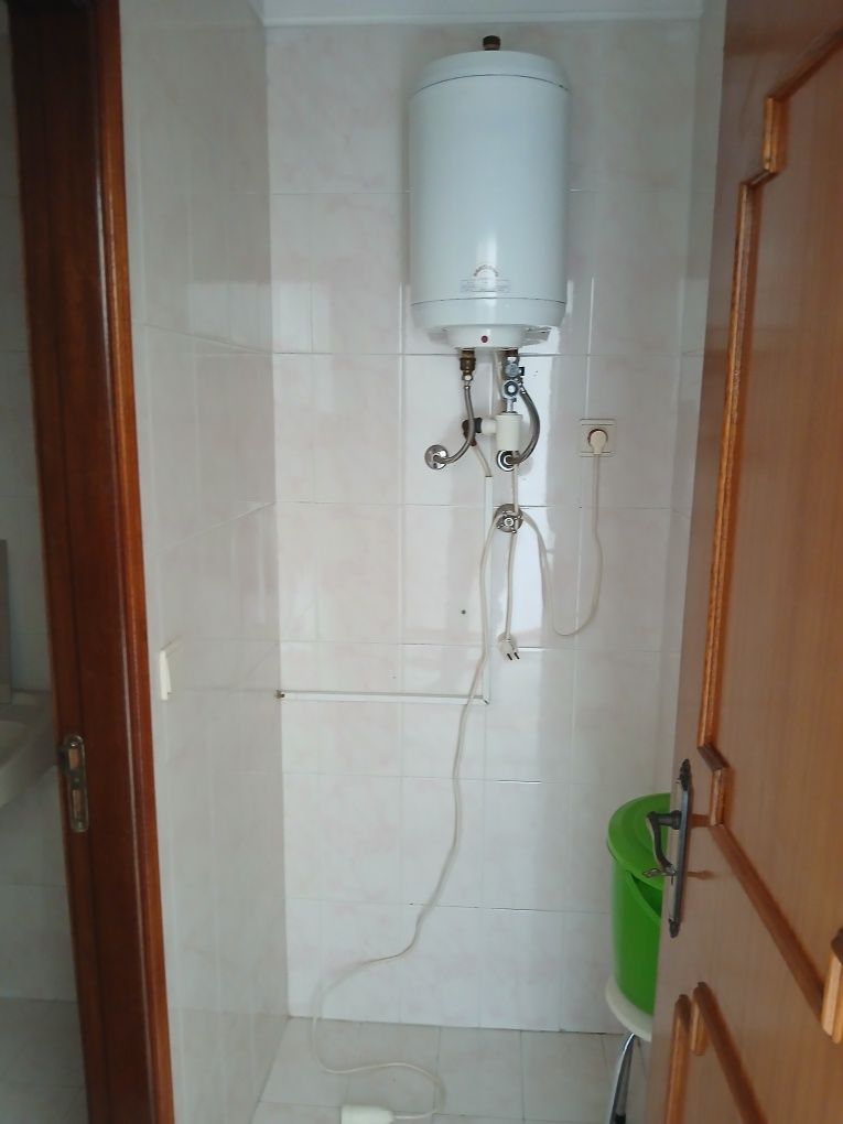 ESCRITÓRIO, com 1 lugar de garagem, Porto