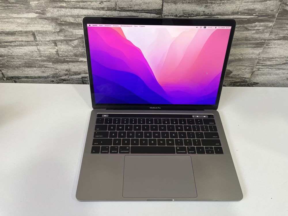 macbook pro 2017 touchbar