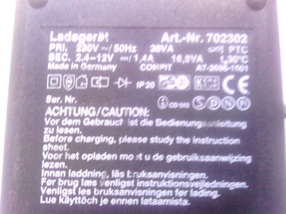 Carregador Wurth master Ladeger Art. Nr.702302 Sec 2,4V a 12V