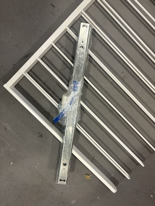 Wysuwany wieszak na spodnie do szafy PAX ikea