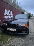BMW 318is coupe.