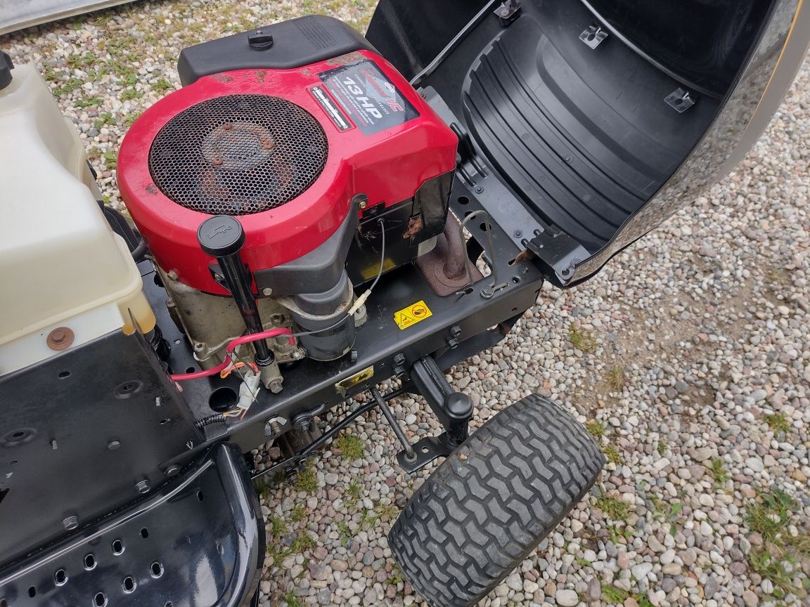 Traktorek ciagniczek kosiarka Mcculoch (Husqvarna) Briggs boczny wyrzu