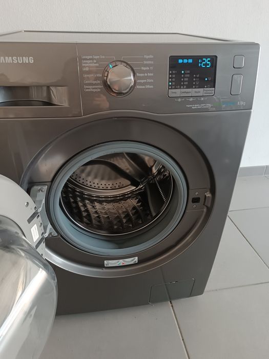 Máquina de lavar roupa Samsung