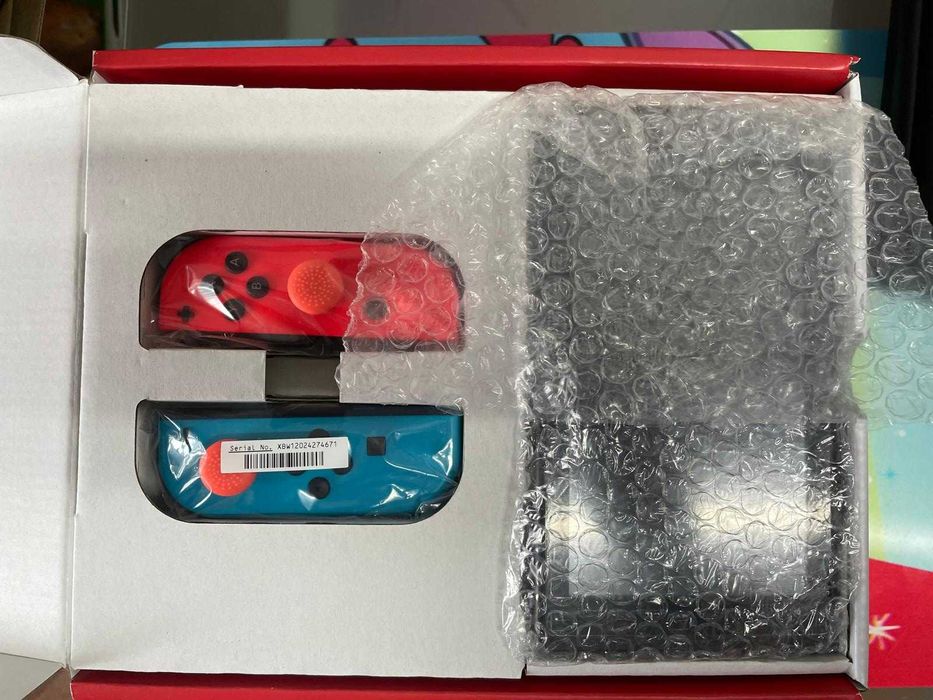 Nintendo Switch Como Nova!!! + 1 Jogo + Estojo Protetor