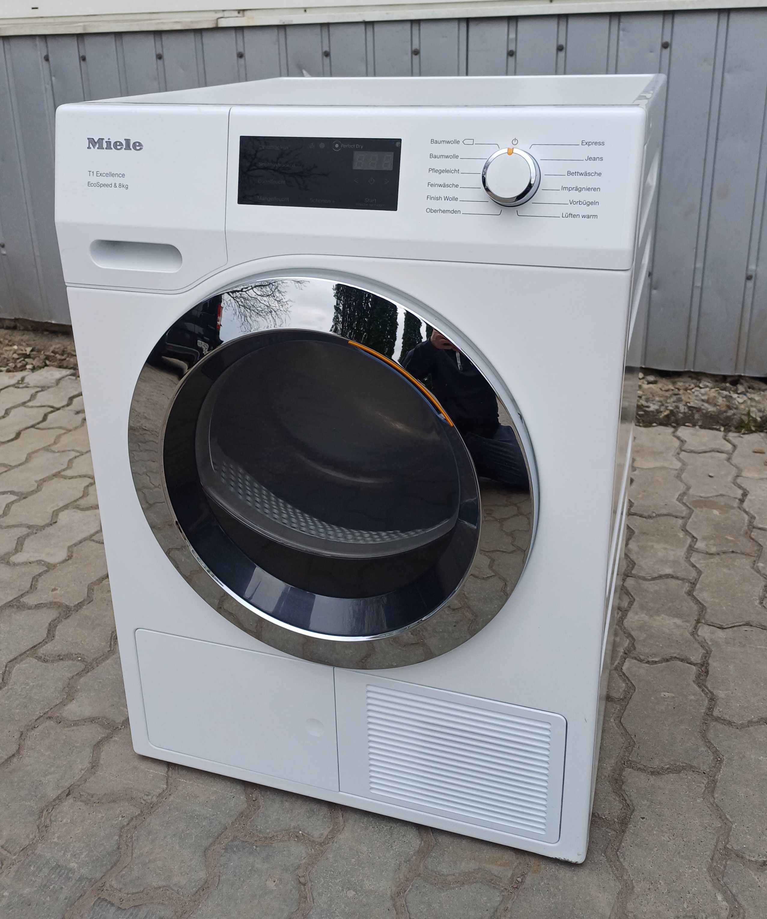 Сушильна машина з тепловим насосом 8 кг А+++ Міле Miele TEF 765 WP
