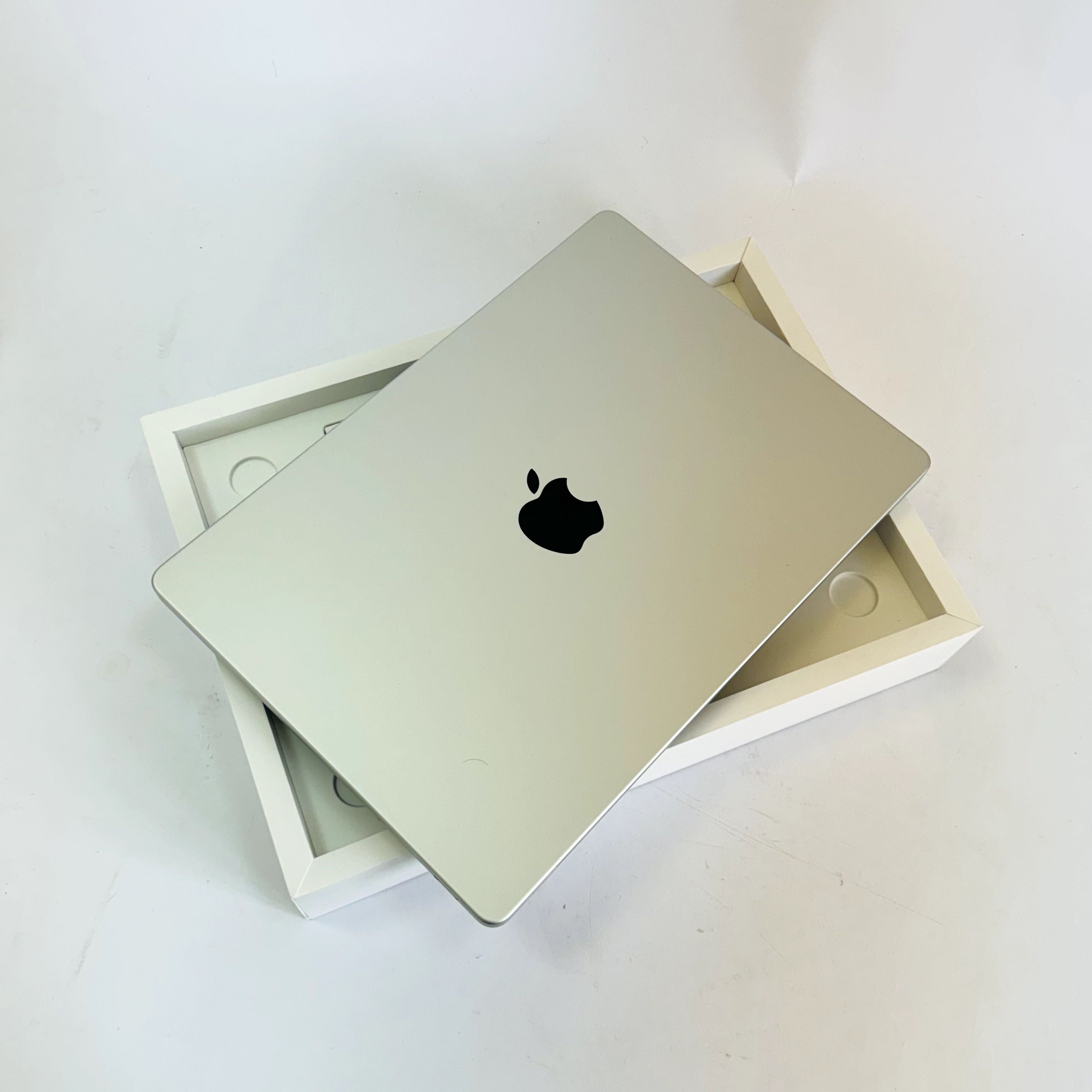 MacBook Pro 14" 2023 M3 Silver 8GB 512GB SSD