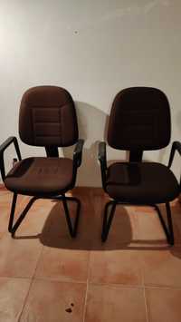 Cadeiras de escritório (2)