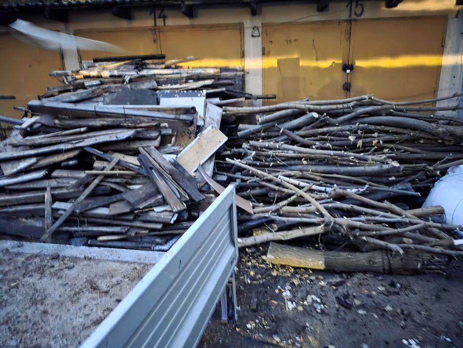 DREWNO opałowe pinie oddam