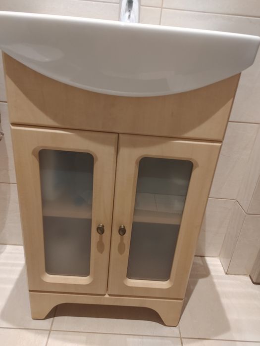 Szafka z umywalką