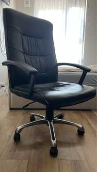 Krzesło obrotowe fotel biurowy