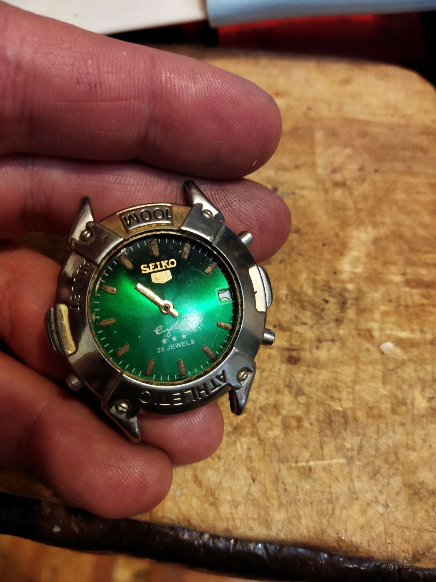 Ремешок магнитный силиконовый на часы