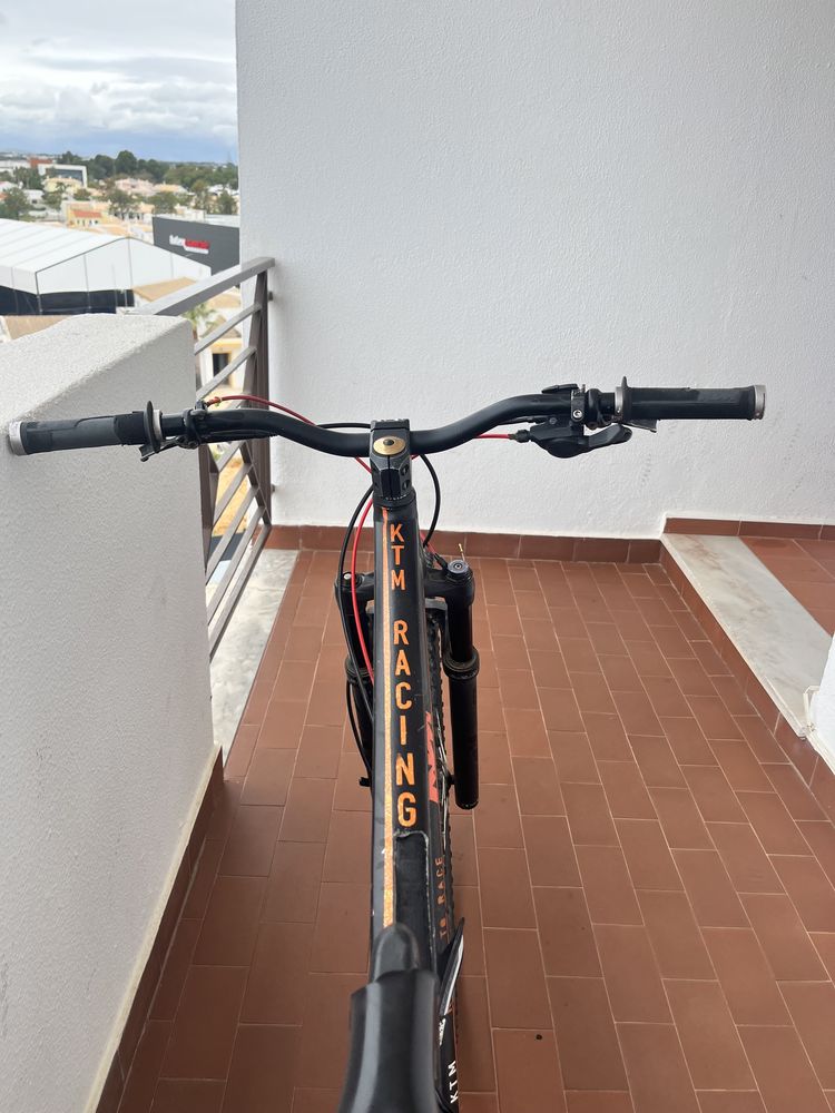 Bicicleta KTM, como novo só o banco não esta em boas condições