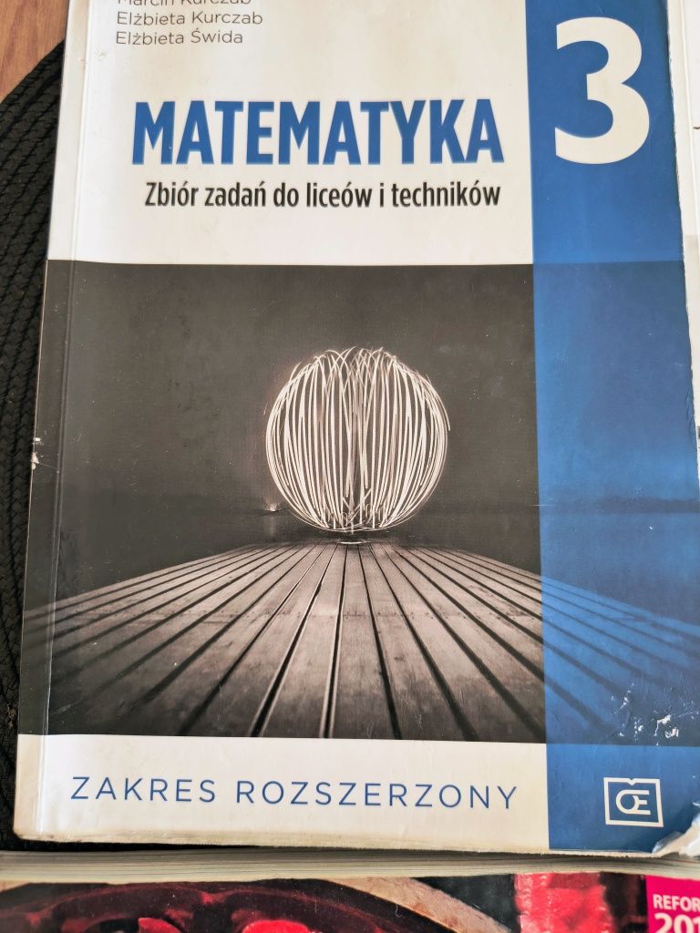 Podręczniki szkolne do liceum i technikum