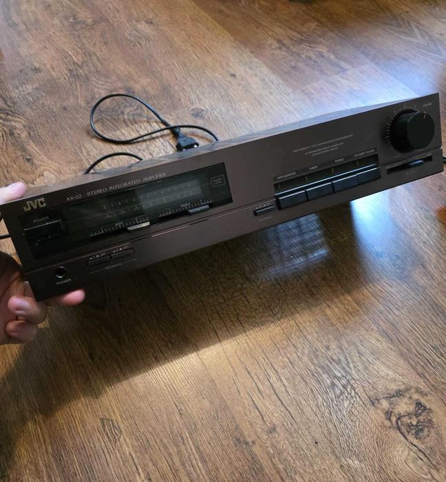 Amplituner JVC AX-22