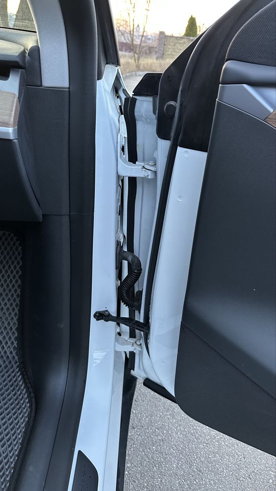 Tesla Model Y Long Range Dual Motor