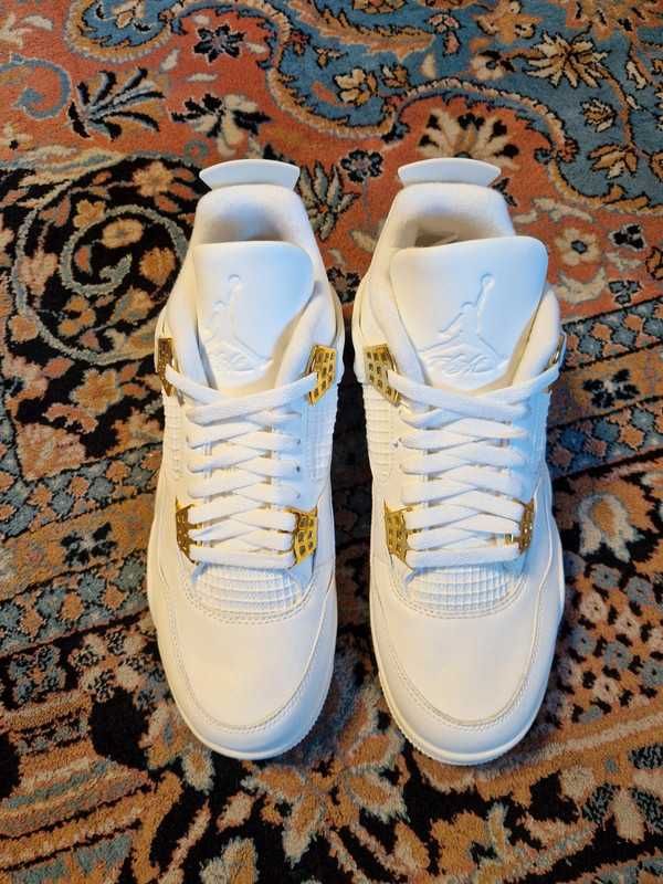 Buty JordanAirJordan4Retro Metallic Gold sportowe rozmiar.46