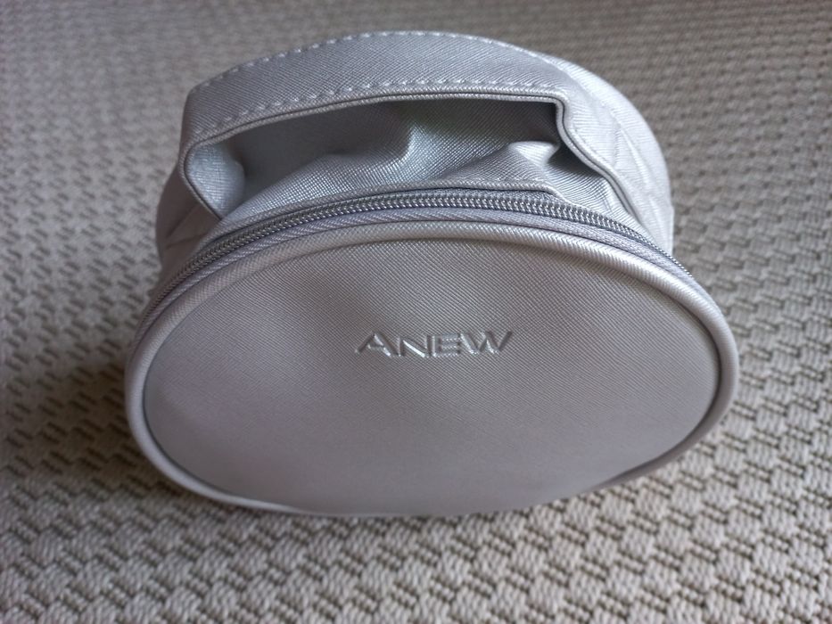 Bolsa para cosméticos AVON ANEW