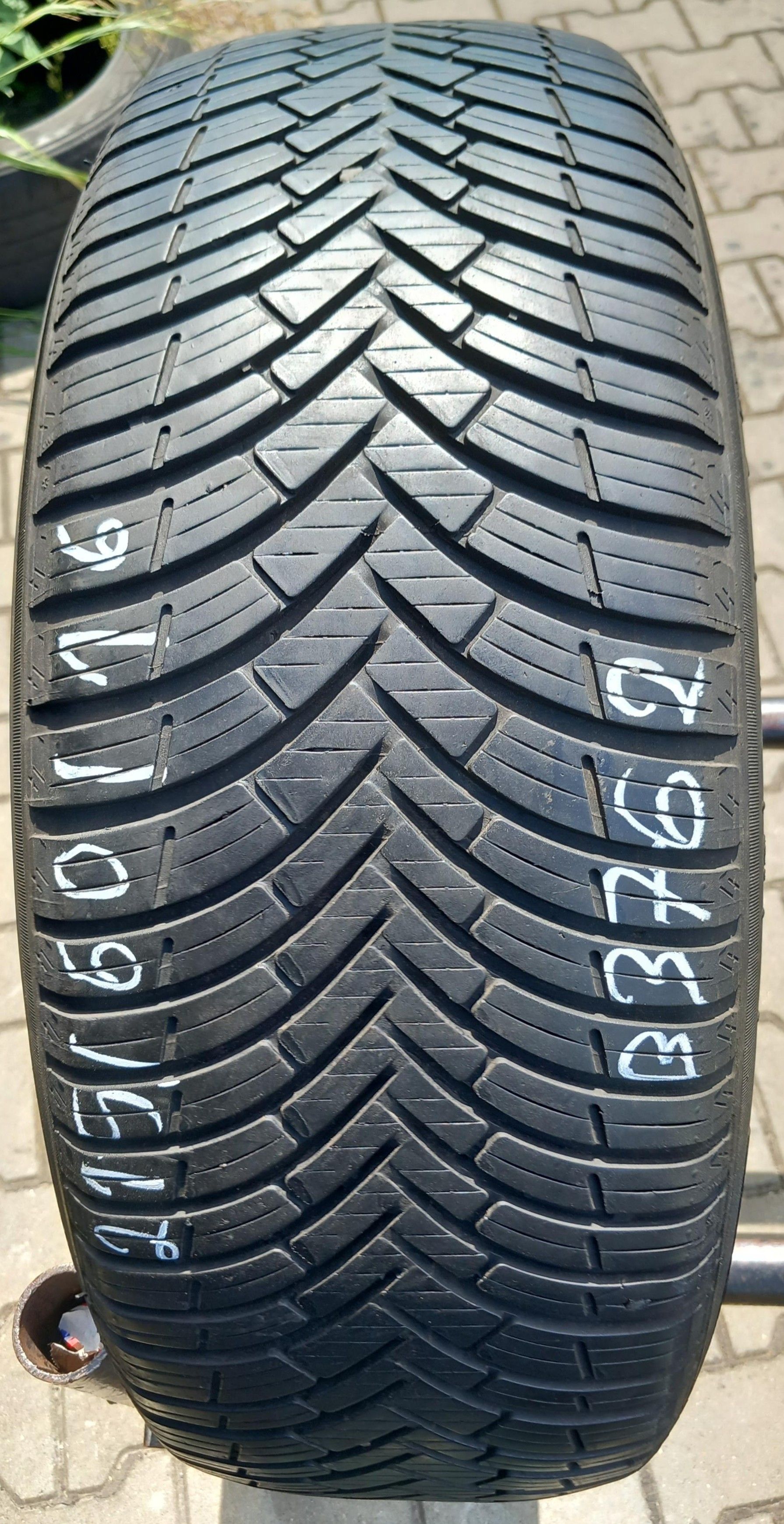 215/60/16 Kleber Quadraxer 2 99H
