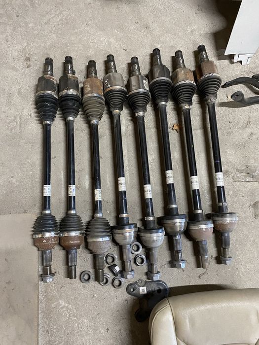 Tesla m Y піввісь задня полуось шрус шарнір