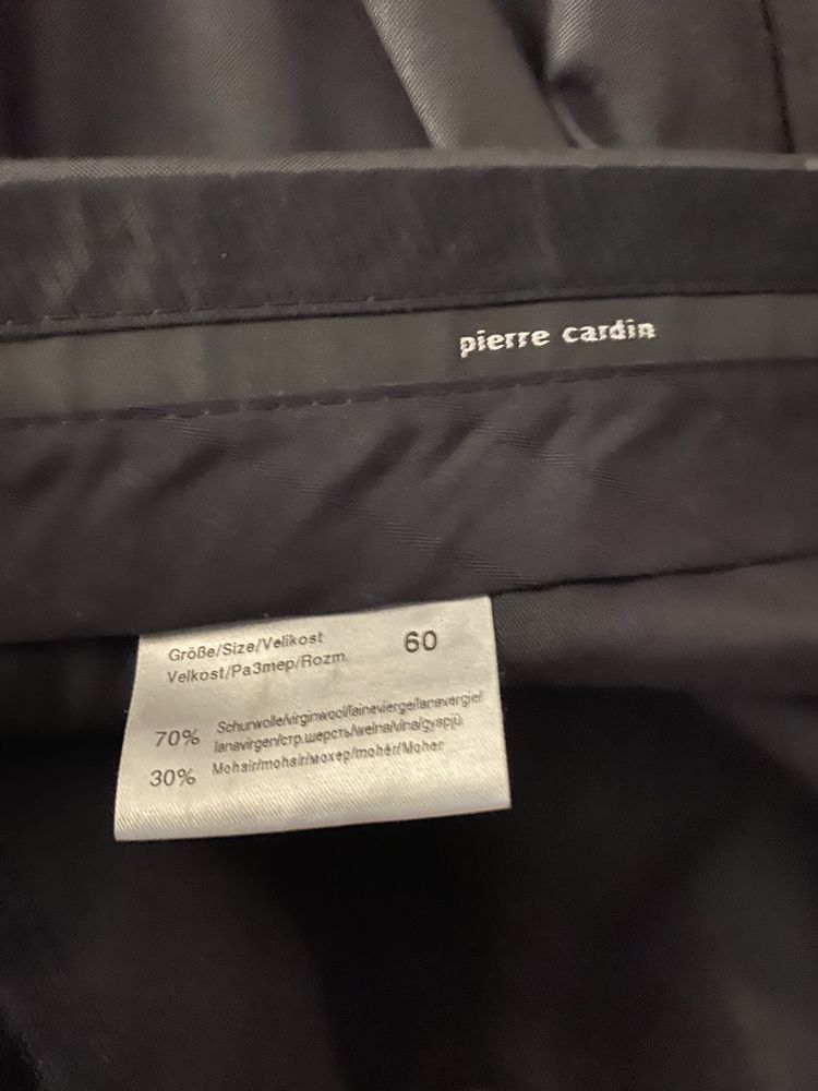 Garnitur Pierre Cardin. Wełna. Bardzo elegancki